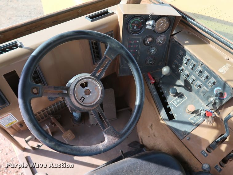 image for item DK3584 2004 Caterpillar 615C Series II  elevating scraper