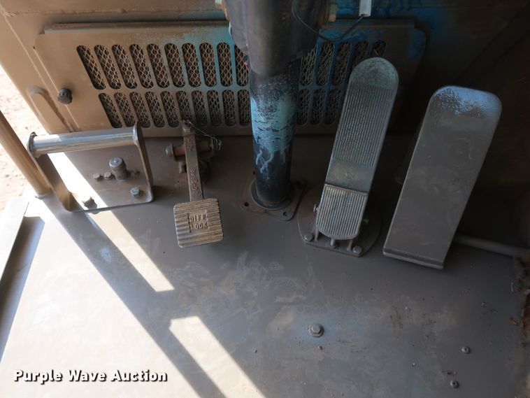 image for item DK3584 2004 Caterpillar 615C Series II  elevating scraper