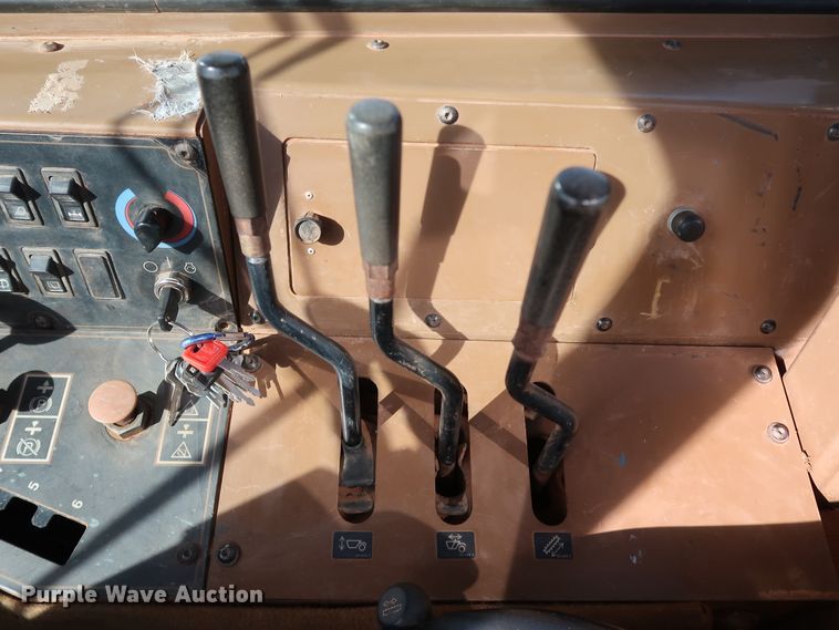 image for item DK3584 2004 Caterpillar 615C Series II  elevating scraper