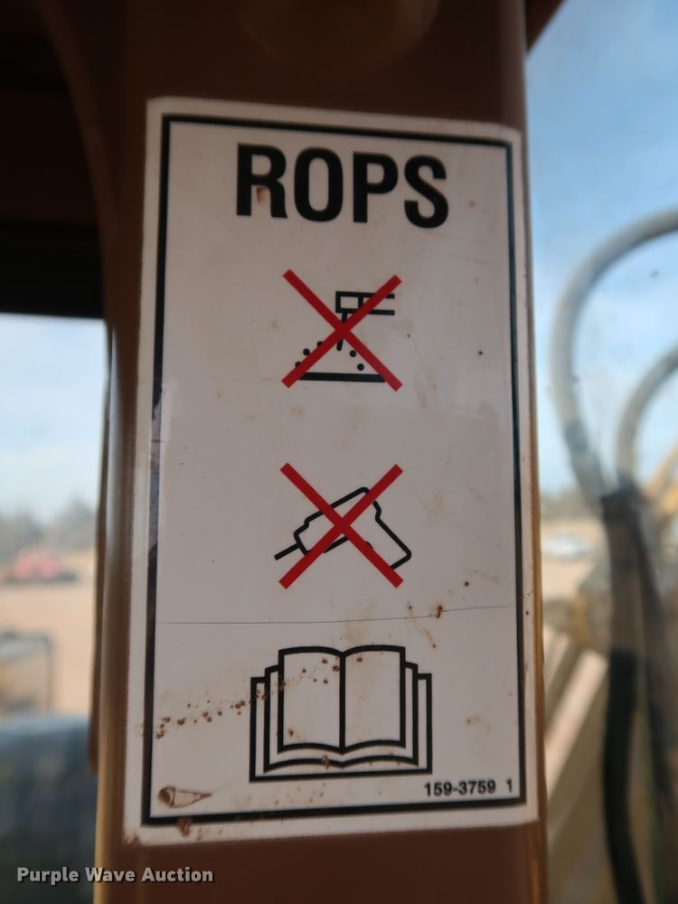 image for item DK3584 2004 Caterpillar 615C Series II  elevating scraper