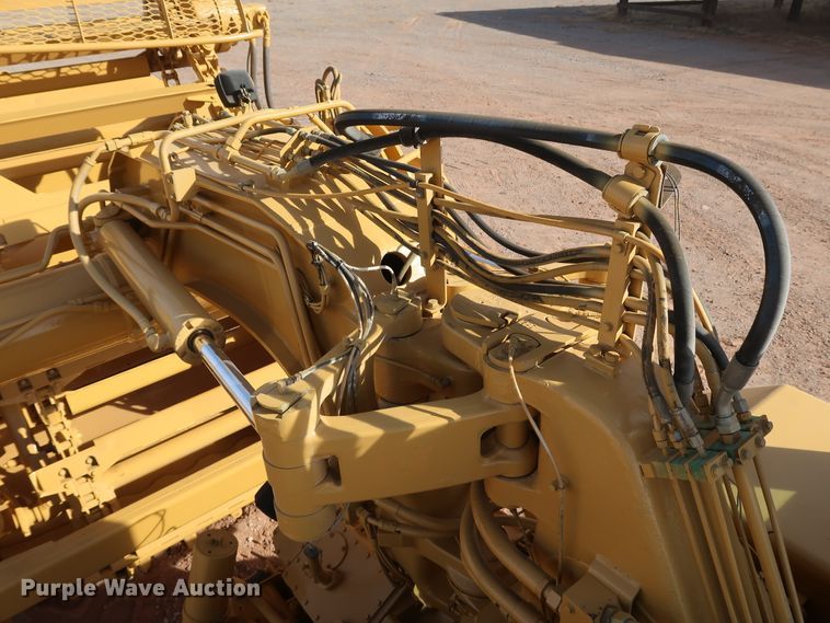 image for item DK3584 2004 Caterpillar 615C Series II  elevating scraper