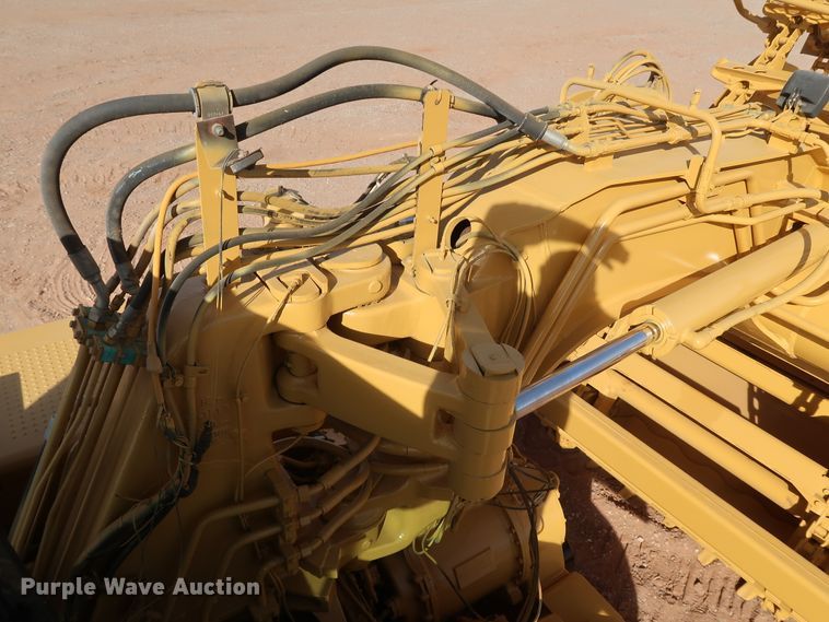 image for item DK3584 2004 Caterpillar 615C Series II  elevating scraper