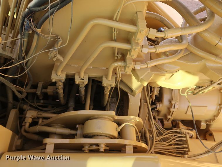 image for item DK3584 2004 Caterpillar 615C Series II  elevating scraper