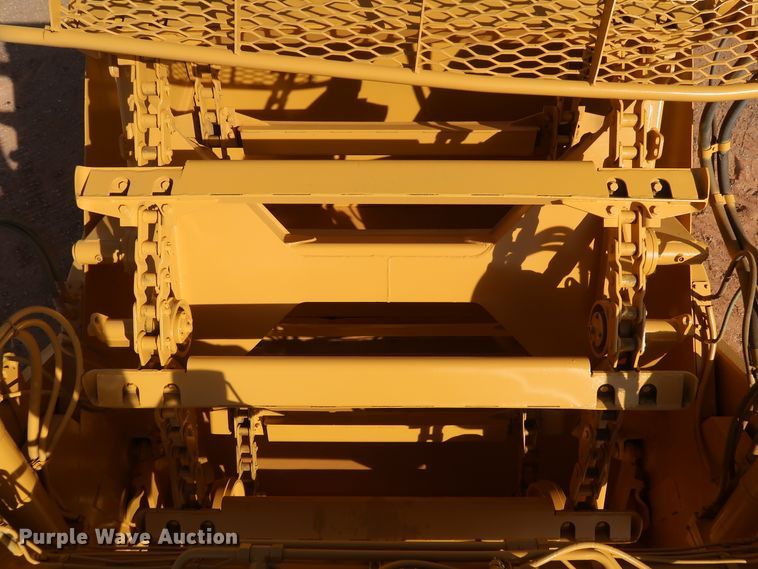 image for item DK3584 2004 Caterpillar 615C Series II  elevating scraper