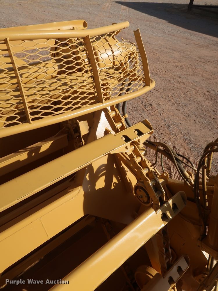 image for item DK3584 2004 Caterpillar 615C Series II  elevating scraper