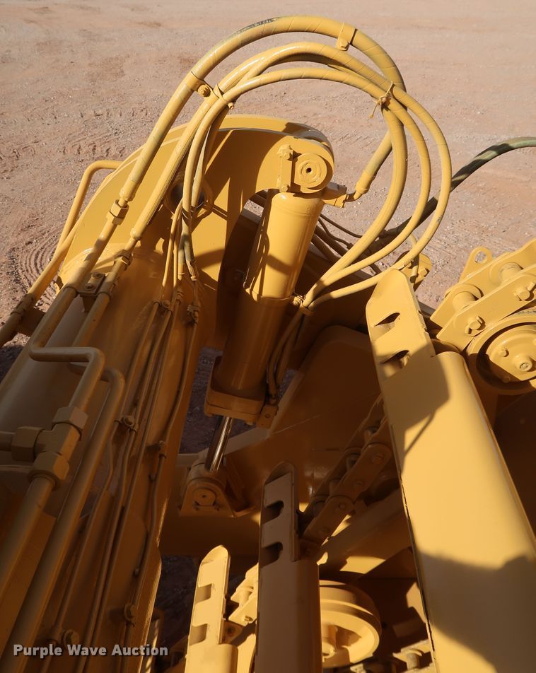 image for item DK3584 2004 Caterpillar 615C Series II  elevating scraper