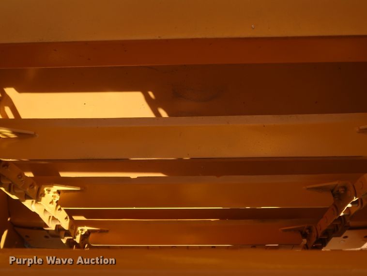 image for item DK3584 2004 Caterpillar 615C Series II  elevating scraper