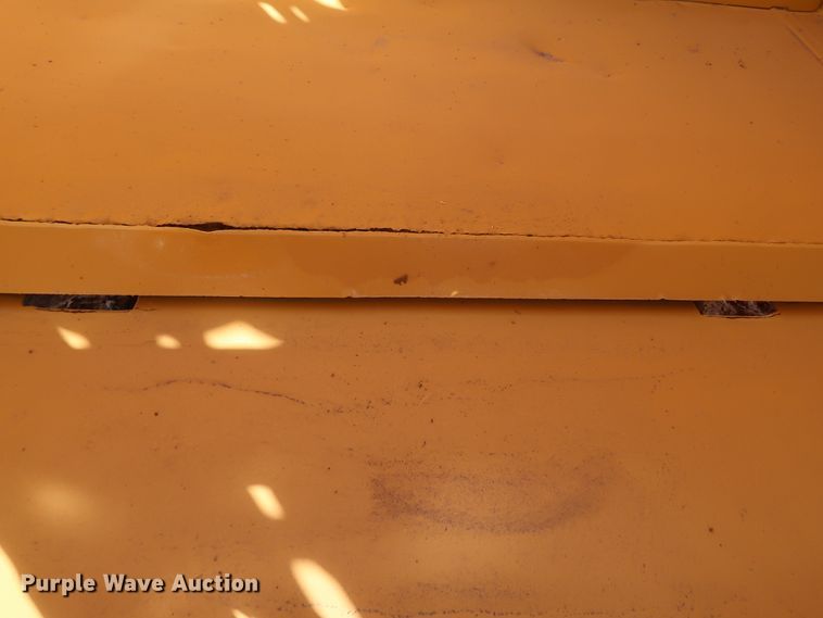 image for item DK3584 2004 Caterpillar 615C Series II  elevating scraper