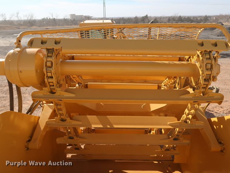 image for item DK3584 2004 Caterpillar 615C Series II  elevating scraper