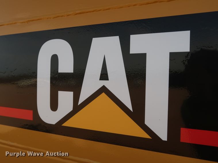 image for item DK3584 2004 Caterpillar 615C Series II  elevating scraper