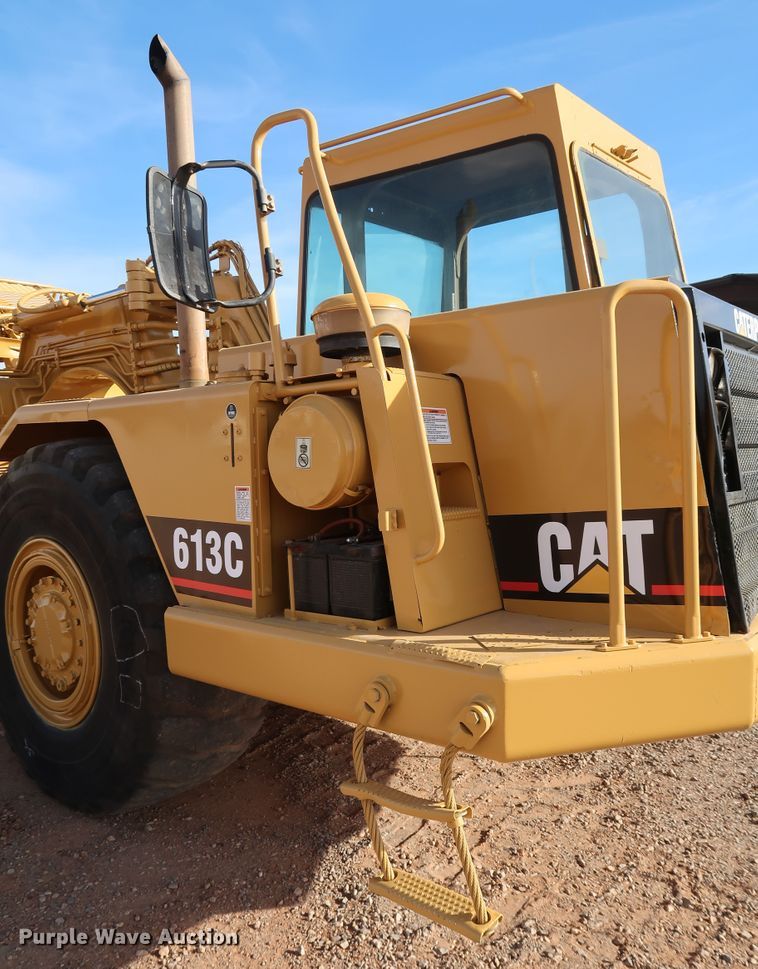 image for item DK3585 2000 Caterpillar 613C Series II  elevating scraper