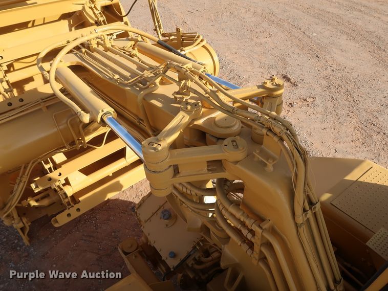 image for item DK3585 2000 Caterpillar 613C Series II  elevating scraper