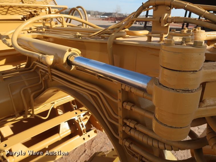 image for item DK3585 2000 Caterpillar 613C Series II  elevating scraper