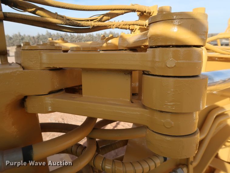 image for item DK3585 2000 Caterpillar 613C Series II  elevating scraper