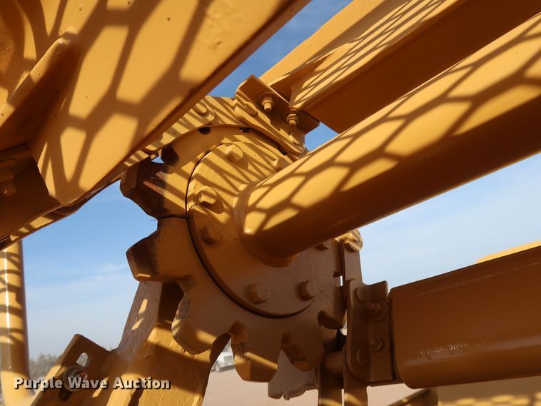 image for item DK3585 2000 Caterpillar 613C Series II  elevating scraper