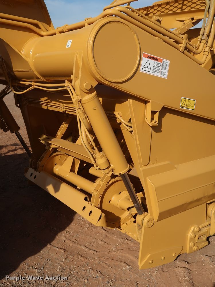 image for item DK3585 2000 Caterpillar 613C Series II  elevating scraper