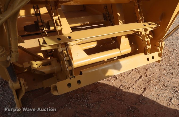 image for item DK3585 2000 Caterpillar 613C Series II  elevating scraper