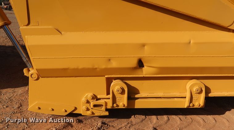 image for item DK3585 2000 Caterpillar 613C Series II  elevating scraper