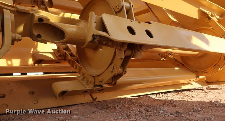 image for item DK3585 2000 Caterpillar 613C Series II  elevating scraper