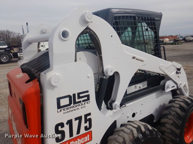 image for item DK4250 2007 Bobcat S175  skid steer loader