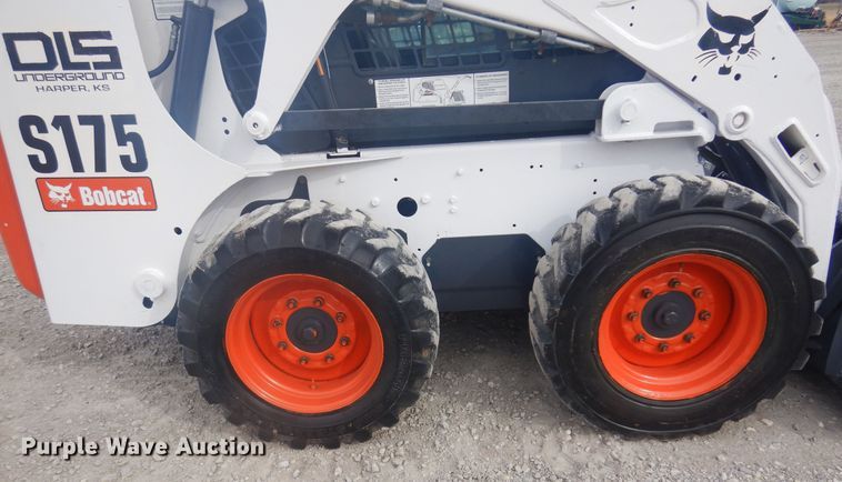 image for item DK4250 2007 Bobcat S175  skid steer loader