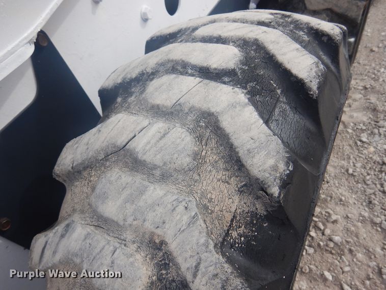 image for item DK4250 2007 Bobcat S175  skid steer loader