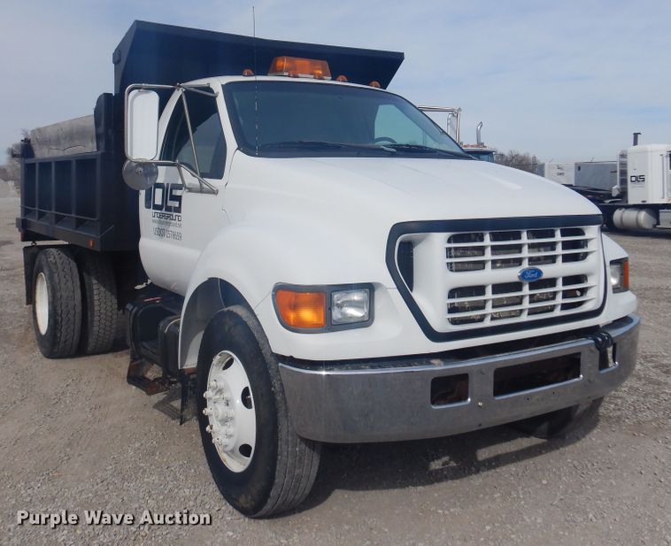 image for item DK4251 2000 Ford F750  dump truck
