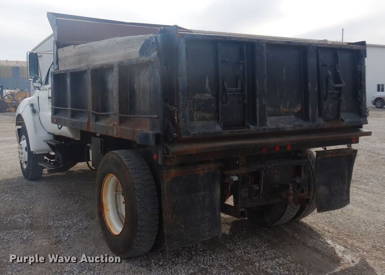 image for item DK4251 2000 Ford F750  dump truck