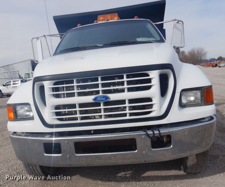 image for item DK4251 2000 Ford F750  dump truck