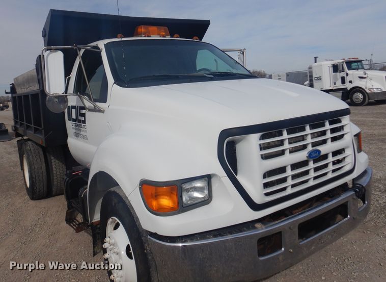 image for item DK4251 2000 Ford F750  dump truck