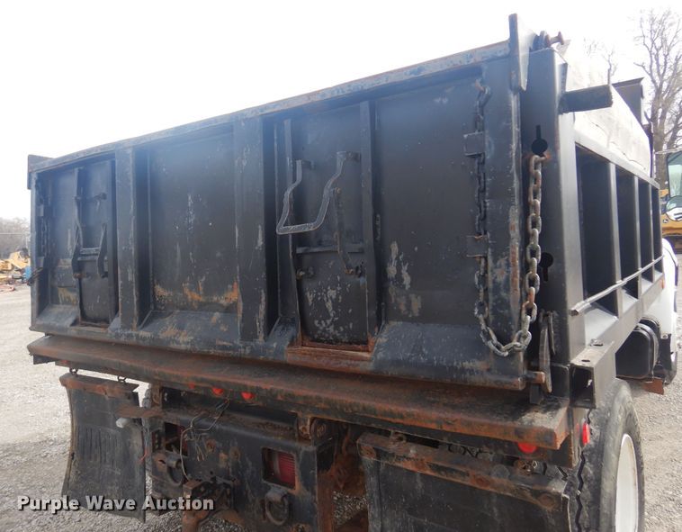 image for item DK4251 2000 Ford F750  dump truck