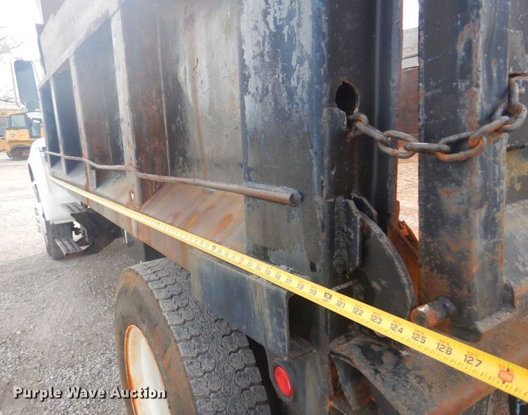 image for item DK4251 2000 Ford F750  dump truck