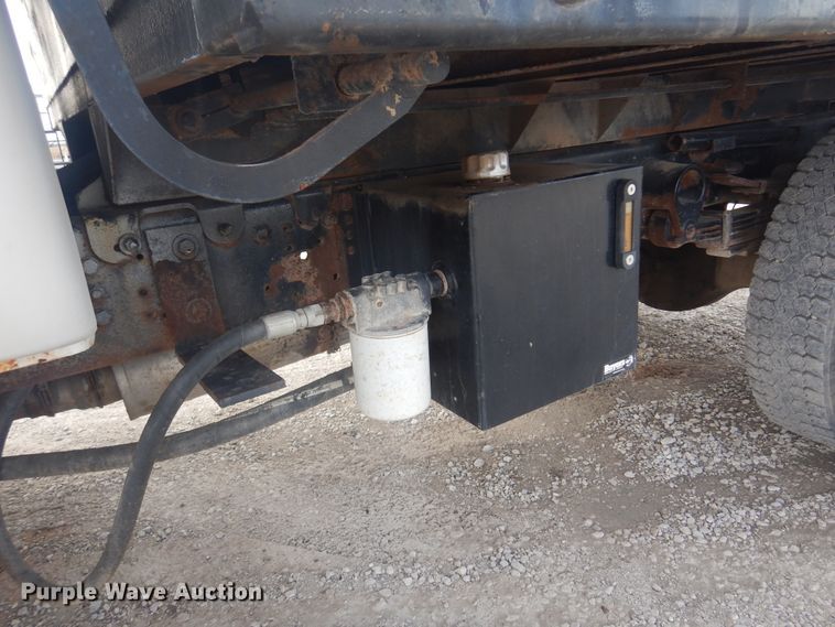 image for item DK4251 2000 Ford F750  dump truck