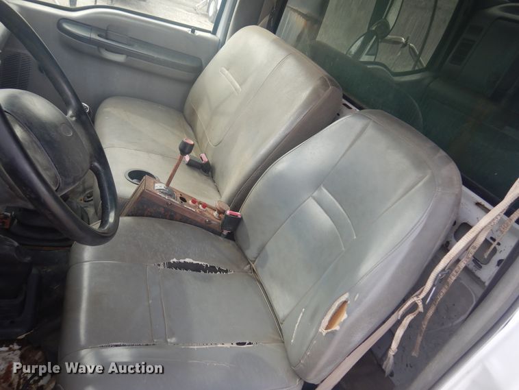 image for item DK4251 2000 Ford F750  dump truck