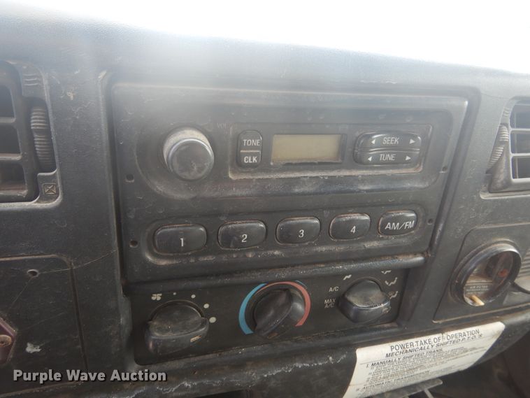 image for item DK4251 2000 Ford F750  dump truck