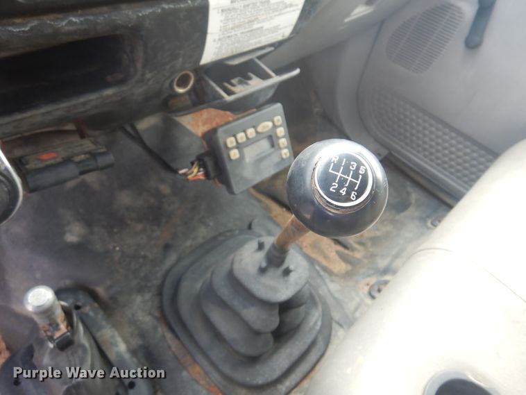 image for item DK4251 2000 Ford F750  dump truck