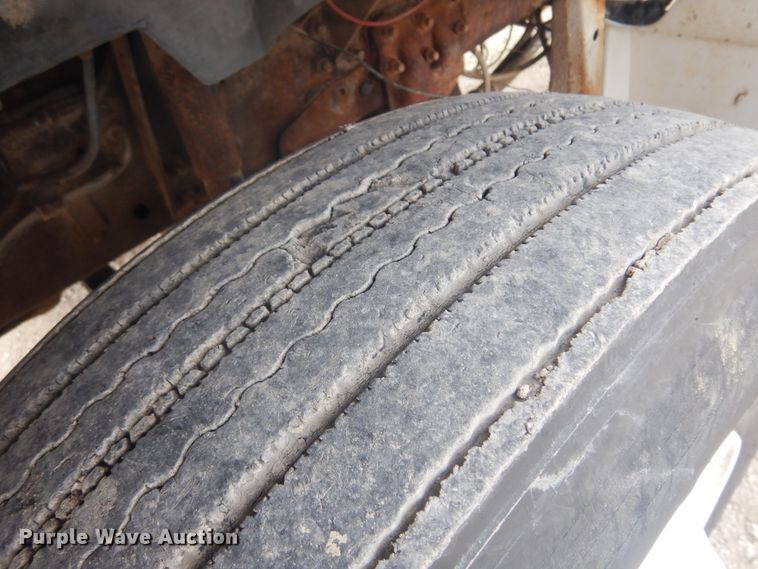 image for item DK4251 2000 Ford F750  dump truck