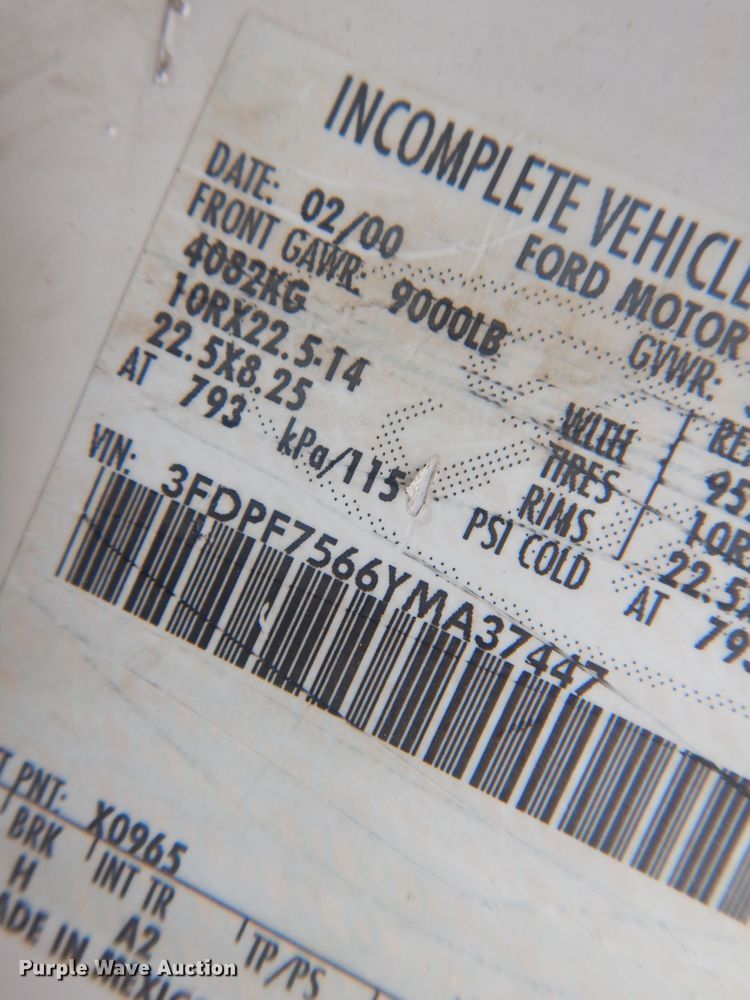 image for item DK4251 2000 Ford F750  dump truck