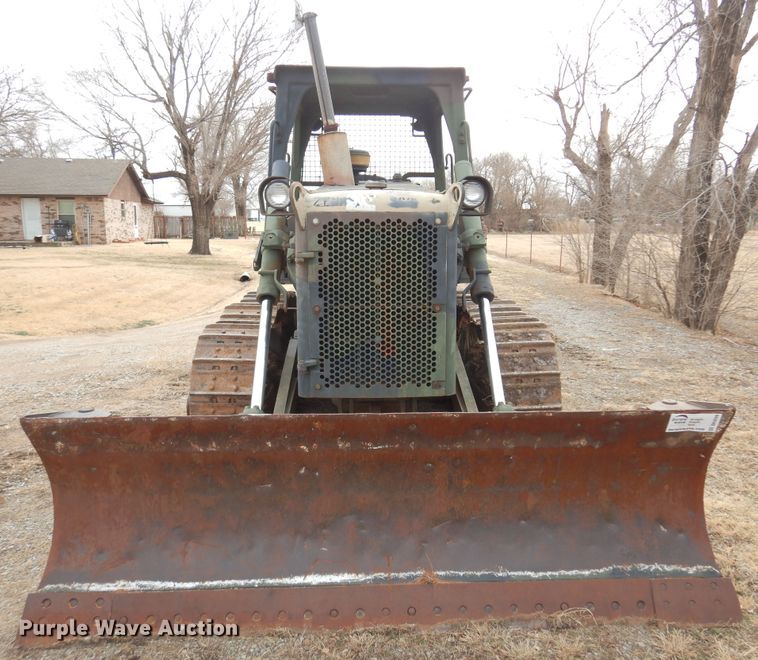 image for item DK4296 1982 Caterpillar D5B  dozer