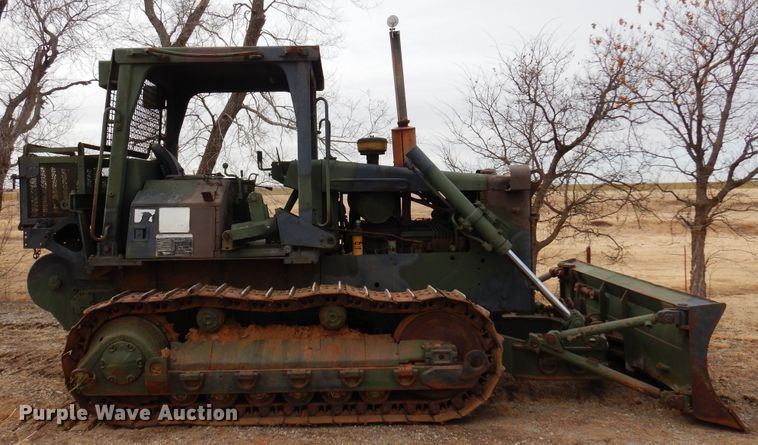 image for item DK4296 1982 Caterpillar D5B  dozer