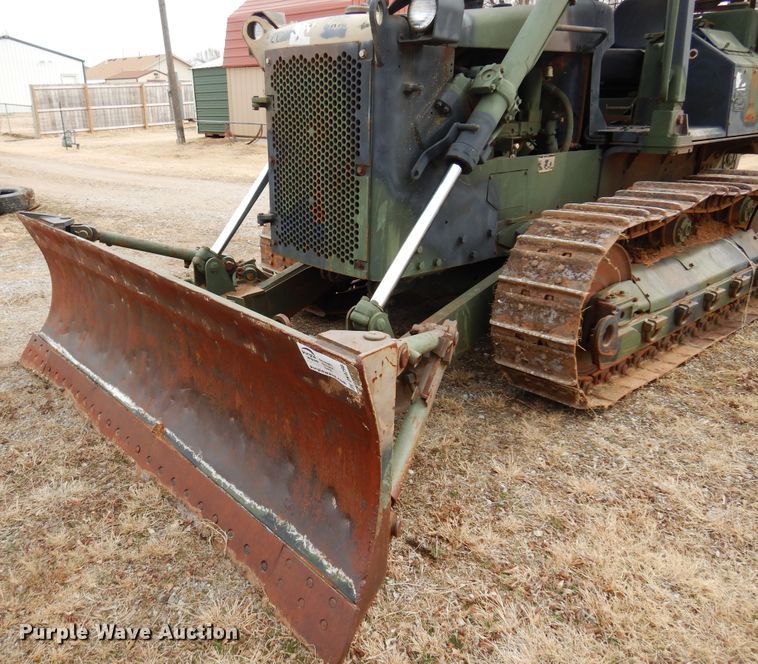 image for item DK4296 1982 Caterpillar D5B  dozer