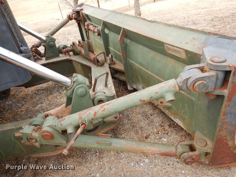 image for item DK4296 1982 Caterpillar D5B  dozer