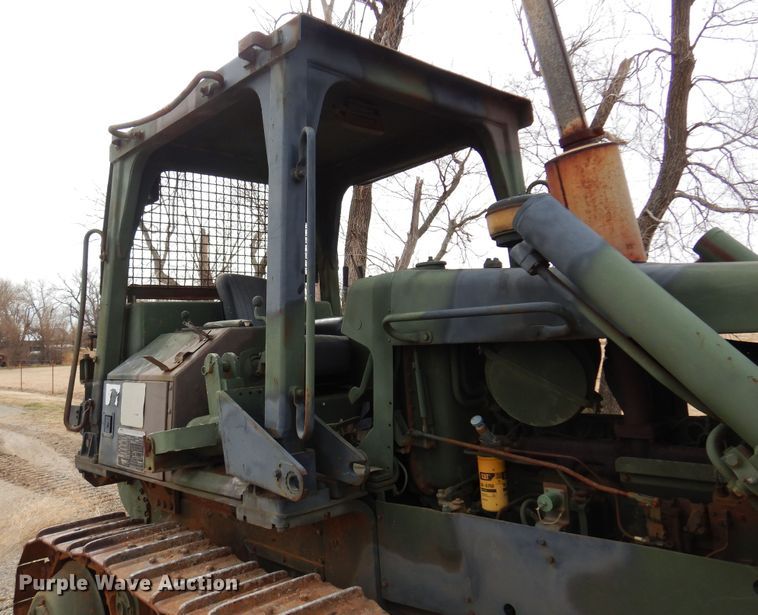 image for item DK4296 1982 Caterpillar D5B  dozer