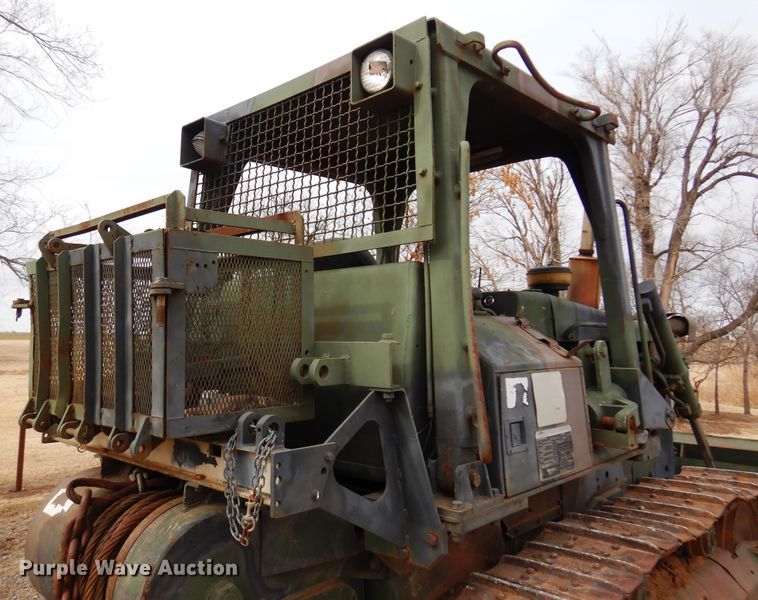 image for item DK4296 1982 Caterpillar D5B  dozer