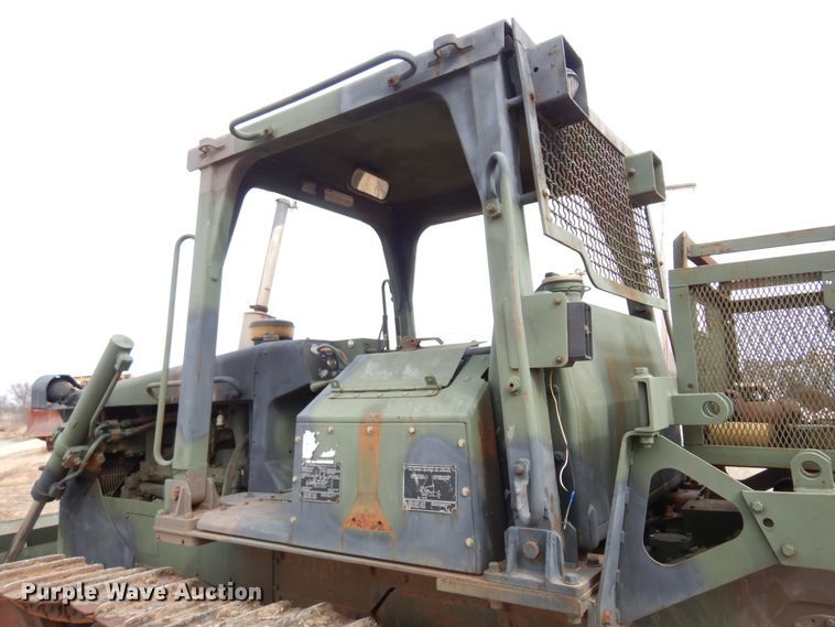 image for item DK4296 1982 Caterpillar D5B  dozer