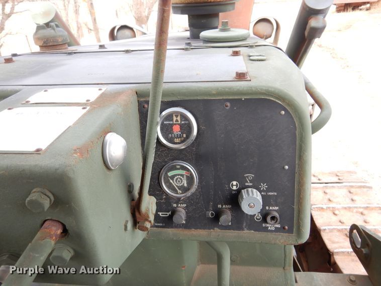 image for item DK4296 1982 Caterpillar D5B  dozer