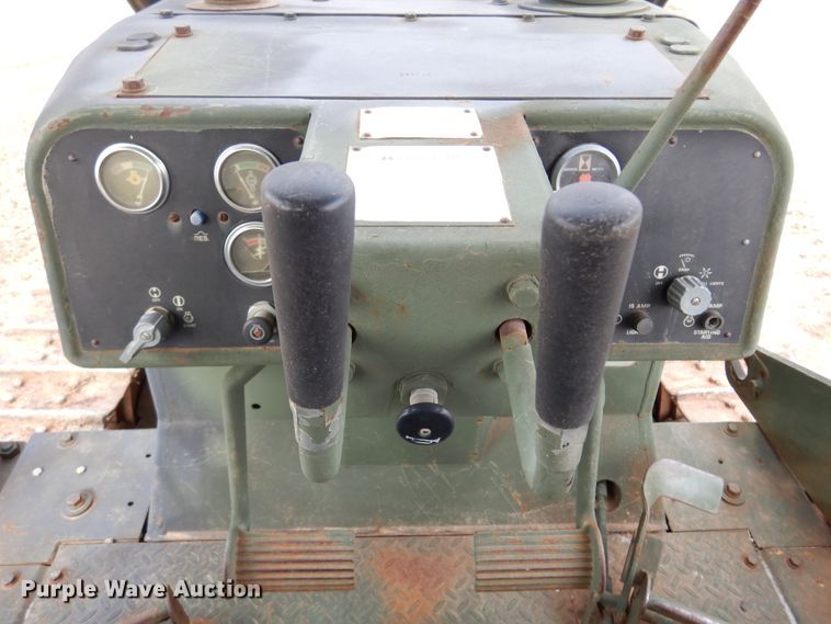 image for item DK4296 1982 Caterpillar D5B  dozer