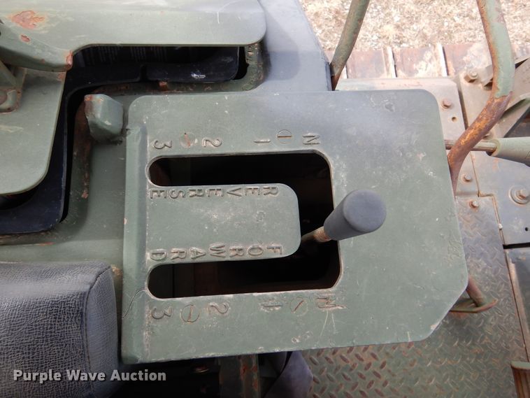 image for item DK4296 1982 Caterpillar D5B  dozer