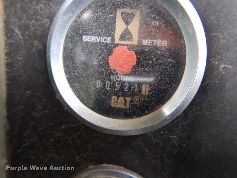 image for item DK4296 1982 Caterpillar D5B  dozer