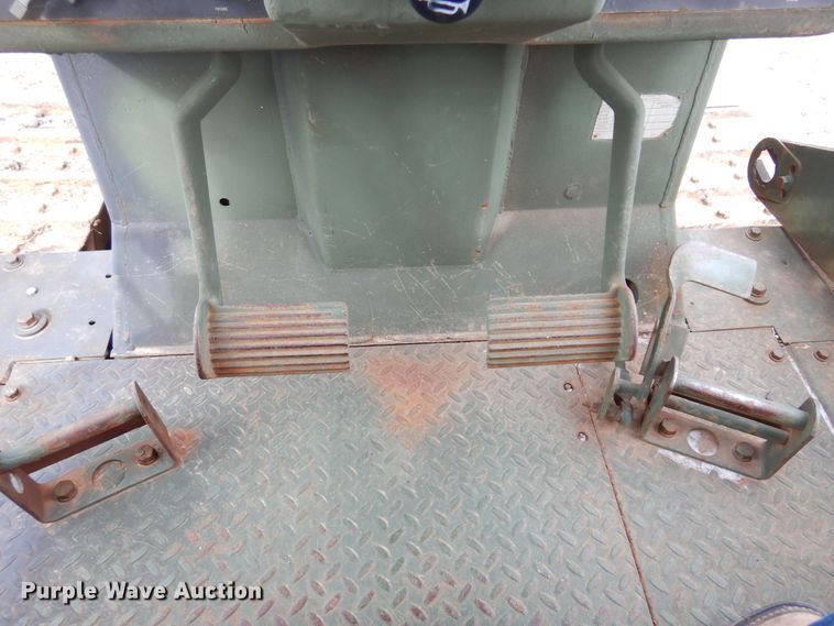 image for item DK4296 1982 Caterpillar D5B  dozer